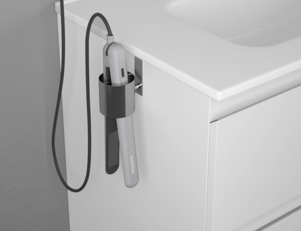 Porte fer � lisser pour meuble de salle de bains